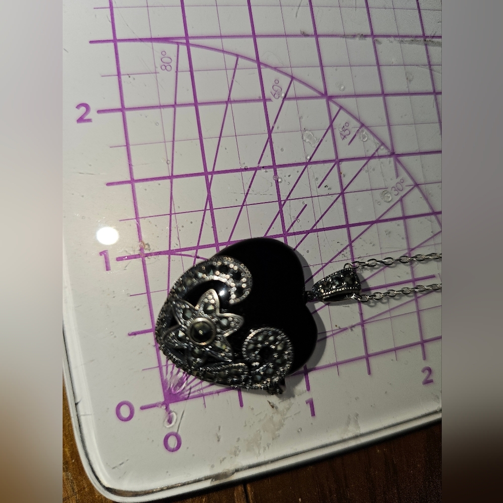 Black Heart Onyx Marcasite Pendant Necklace Filigree - Picture 8 of 9
